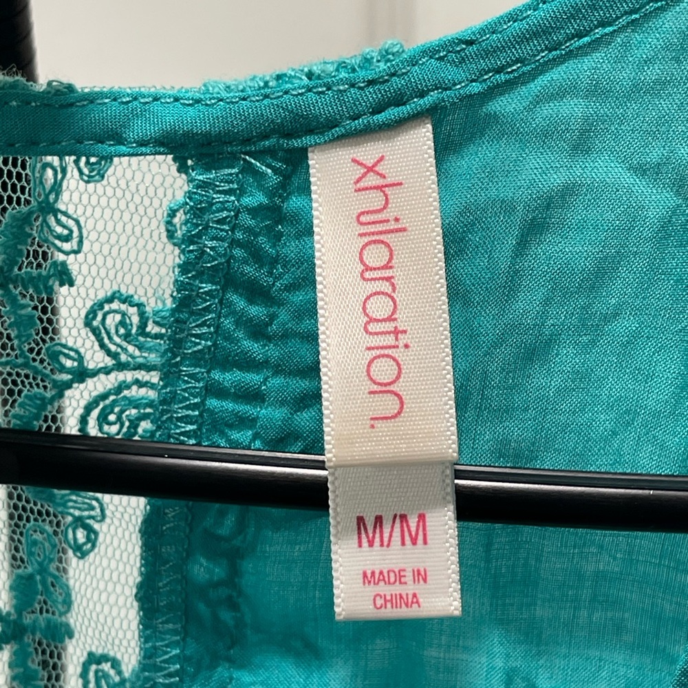 🛑 Xhilaration Turquoise Button-Down Tank with Lace Back - Picture 5 of 6